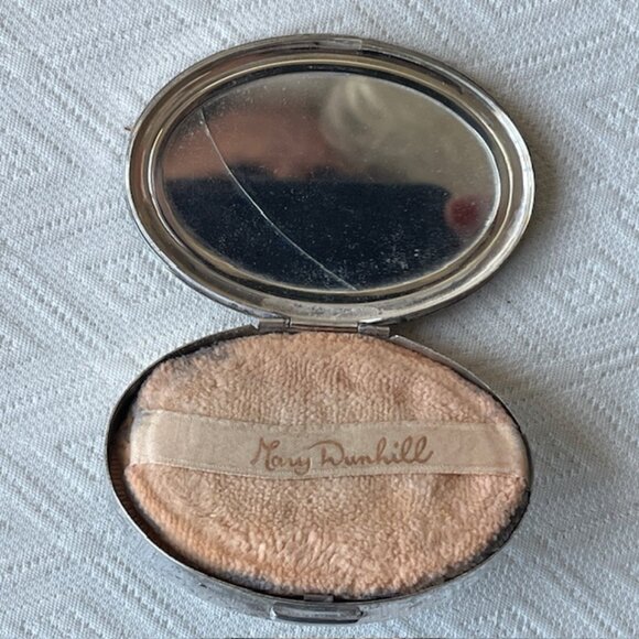Mary Dunhill vintage compact sterling silver powder puff mirror - Picture 4 of 9